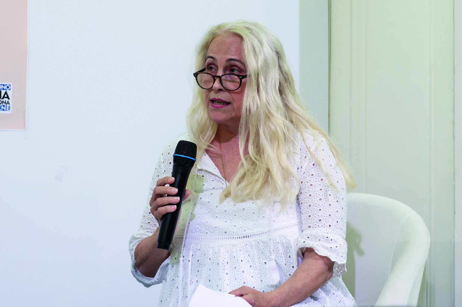 ESTER MIRIMAO