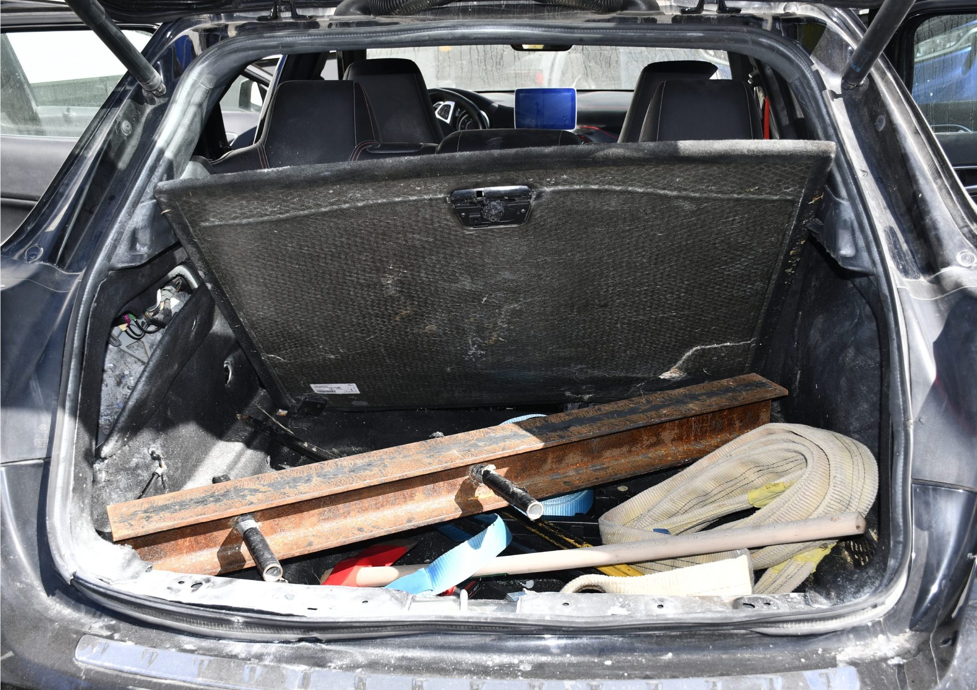 arnesi da scasso nell'auto