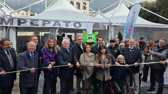 Sweet Pampepato taglio del nastro