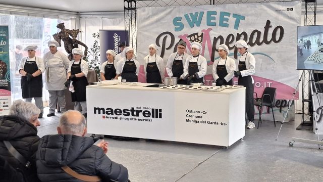 Sweet Pampepato studenti in azione Palapampepato