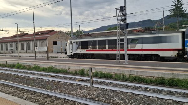 treno stazione di terni binario